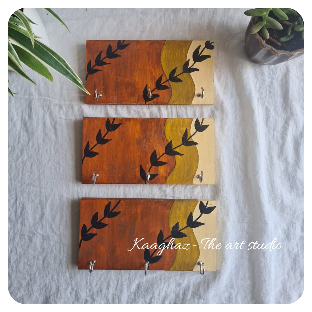 Hand painted leaves key holder- Brown