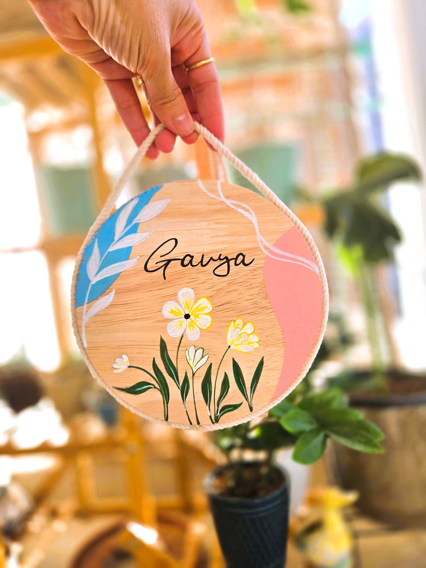 Hand-Painted White Flower Grace Pine Wood Nameboard (6-inch)